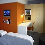Mercure 15 Porte De Versailles מלון