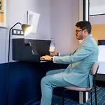 Mercure 15 Porte De Versailles פריז