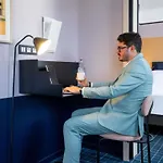 Mercure 15 Porte De Versailles פריז