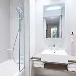 Hotell Mercure 15 Porte De Versailles 4*