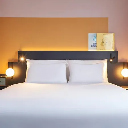 Hotel Mercure 15 Porte De Versailles 4*