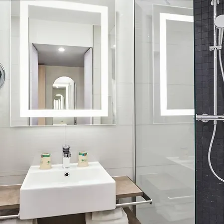Mercure 15 Porte De Versailles Hotel Paris