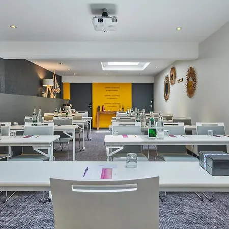 Mercure 15 Porte De Versailles Hotel 4*