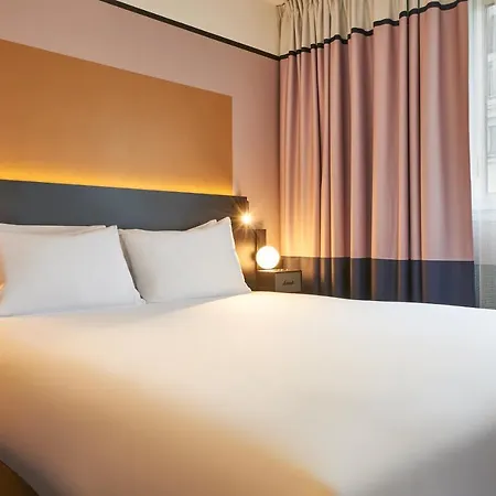 Mercure 15 Porte De Versailles 4*