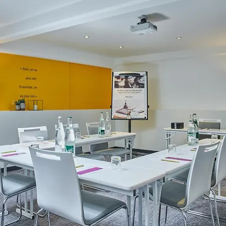 Hotel Mercure 15 Porte De Versailles 4*