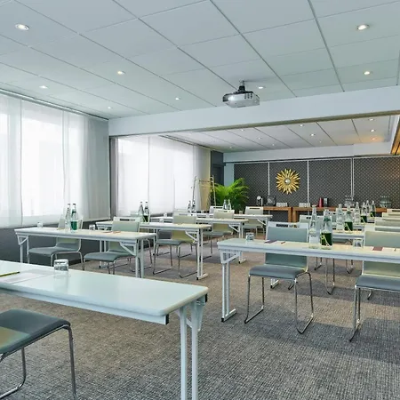 Mercure 15 Porte De Versailles Hotel 4*