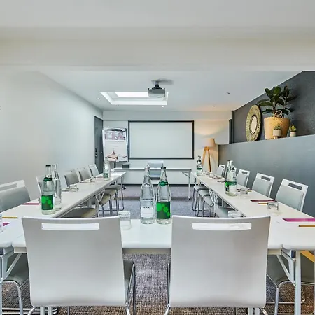 Hotel Mercure 15 Porte De Versailles 4*