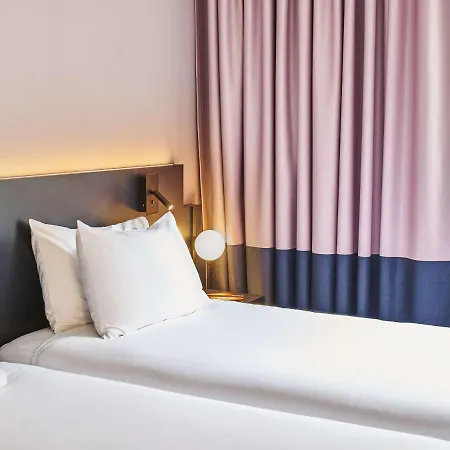 Mercure 15 Porte De Versailles Hotel