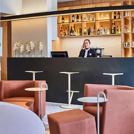 Hotel Mercure 15 Porte De Versailles 4*