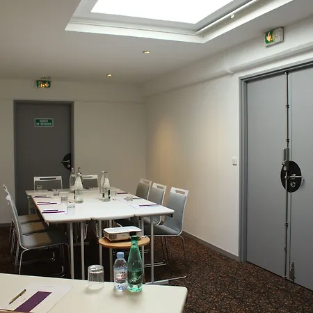 Hotel Mercure 15 Porte De Versailles 4*