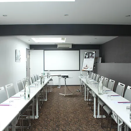 Hotel Mercure 15 Porte De Versailles 4*