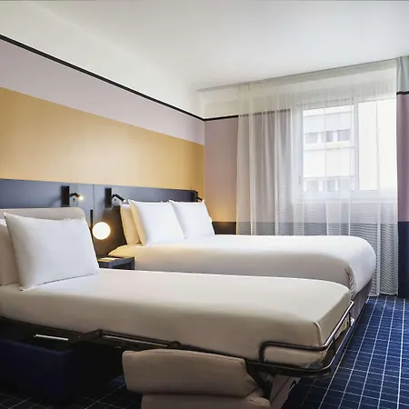 ホテル メルキュール 15 ポルト ドゥ ベルサイユ パリ