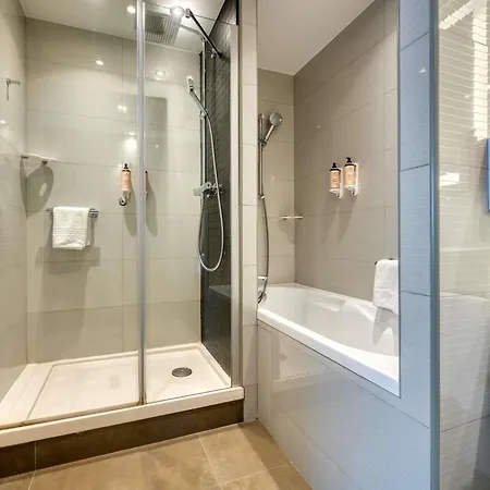 Mercure 15 Porte De Versailles 4* Paříž