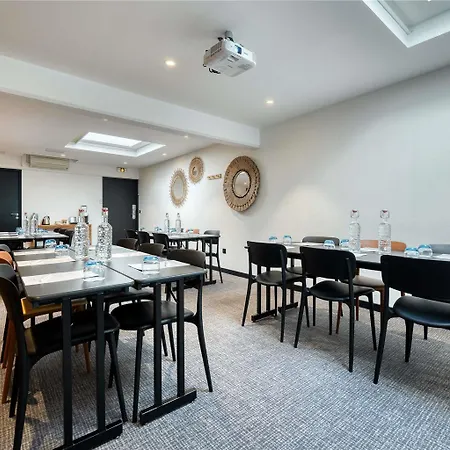 Hotel Mercure 15 Porte De Versailles 4*