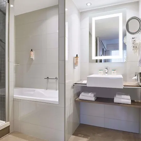 Mercure 15 Porte De Versailles 4*
