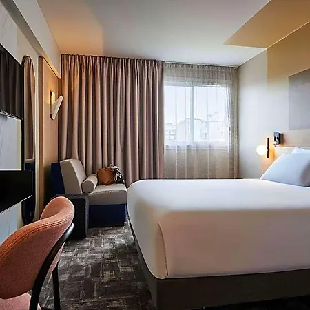 Hotel Mercure 15 Porte De Versailles 4*
