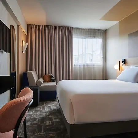 Mercure 15 Porte De Versailles 4*