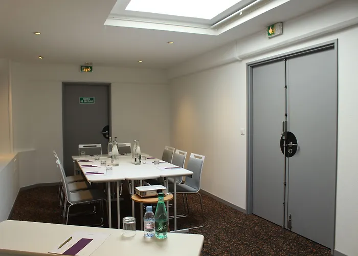 Hotel Mercure 15 Porte De Versailles 4*