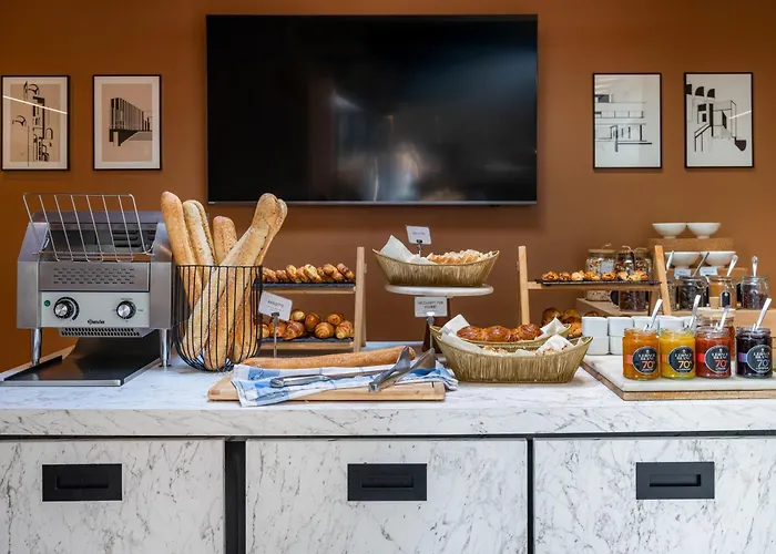 Hotel Mercure 15 Porte De Versailles 4*