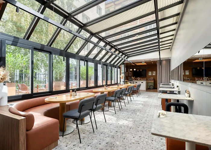 Mercure 15 Porte De Versailles 4*