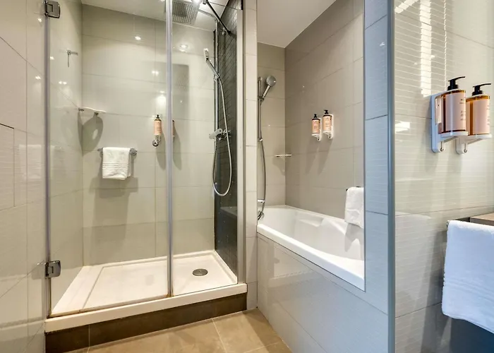 Mercure 15 Porte De Versailles 4* Parigi