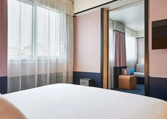 Mercure 15 Porte De Versailles 4*