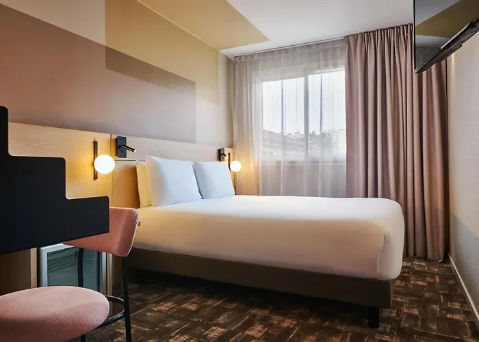 Mercure 15 Porte De Versailles מלון פריז