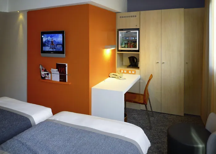 Mercure 15 Porte De Versailles מלון