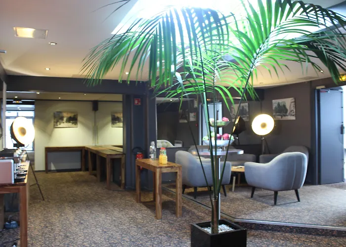 מלון Mercure 15 Porte De Versailles פריז