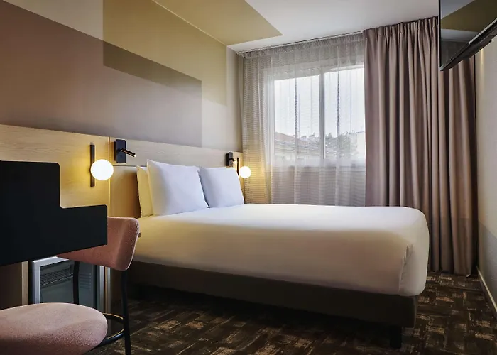 מלון Mercure 15 Porte De Versailles