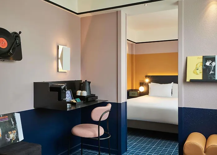 Mercure 15 Porte De Versailles מלון פריז