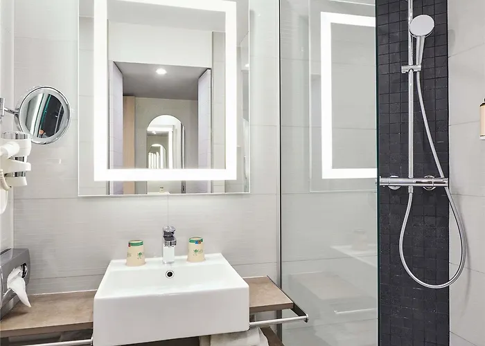 Mercure 15 Porte De Versailles פריז